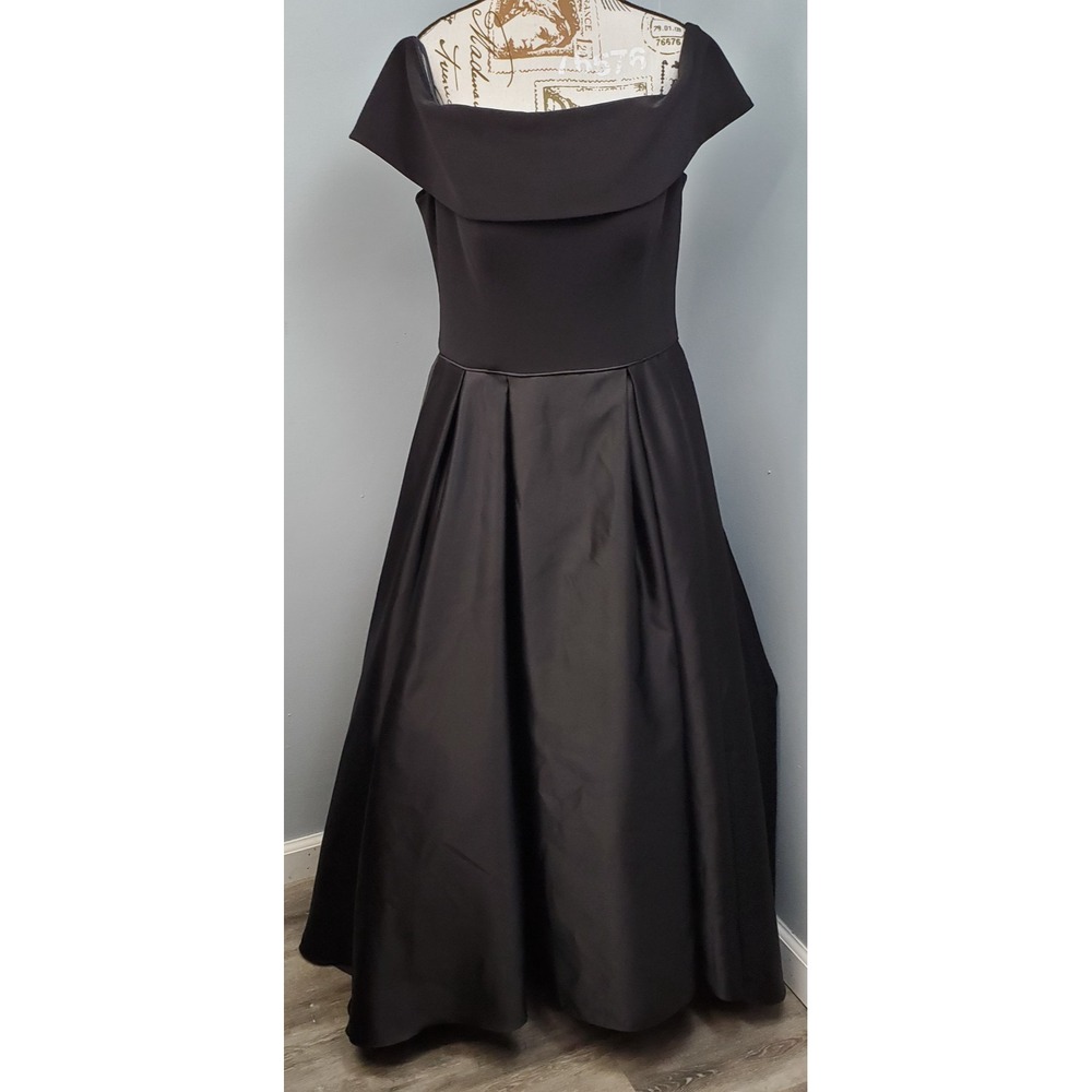 Betsy & Adam Maxi Dress Womens 16 Black Off Shoulder Pleated Evening Formal